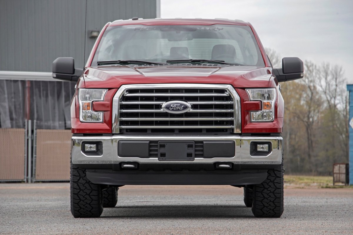 Ford F-150 Suspension Lift Kit - Rough Country - 2 Inch Alum Spacer - '14-'20